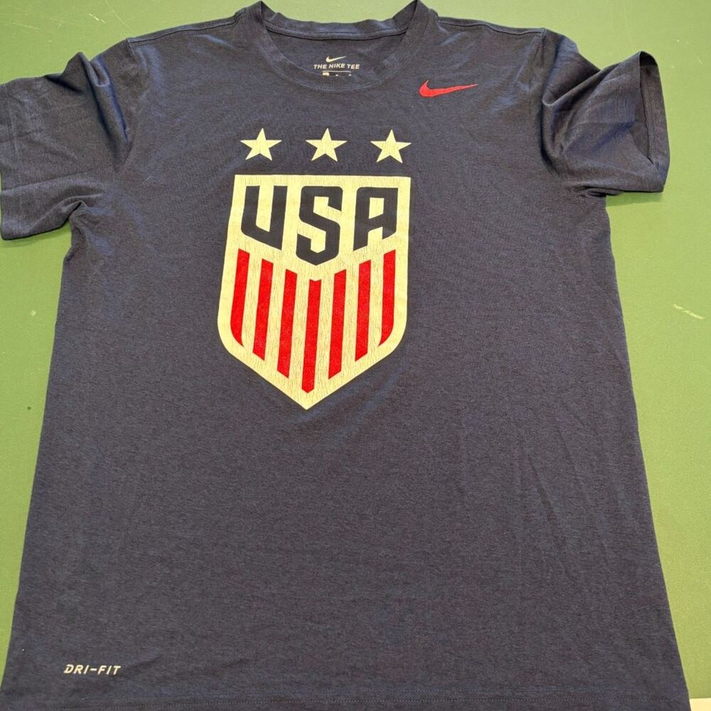 Nike Navy Blue USA Shield Short Sleeve Tee with Red Accents - Picture 1 of 3